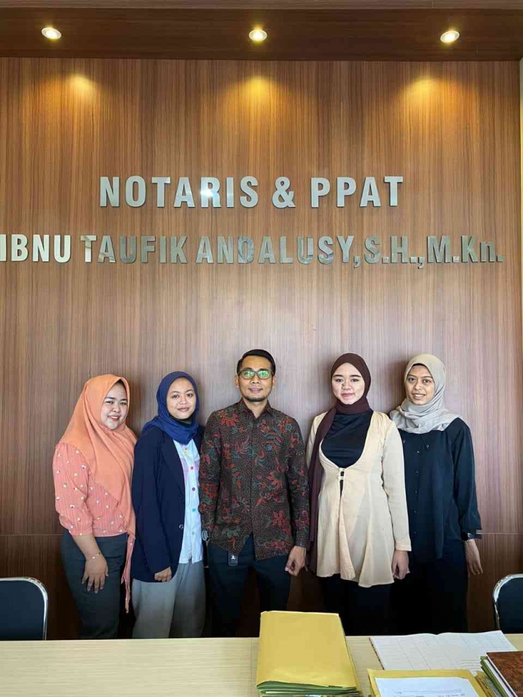fungsi notaris dalam transaksi properti real estate
