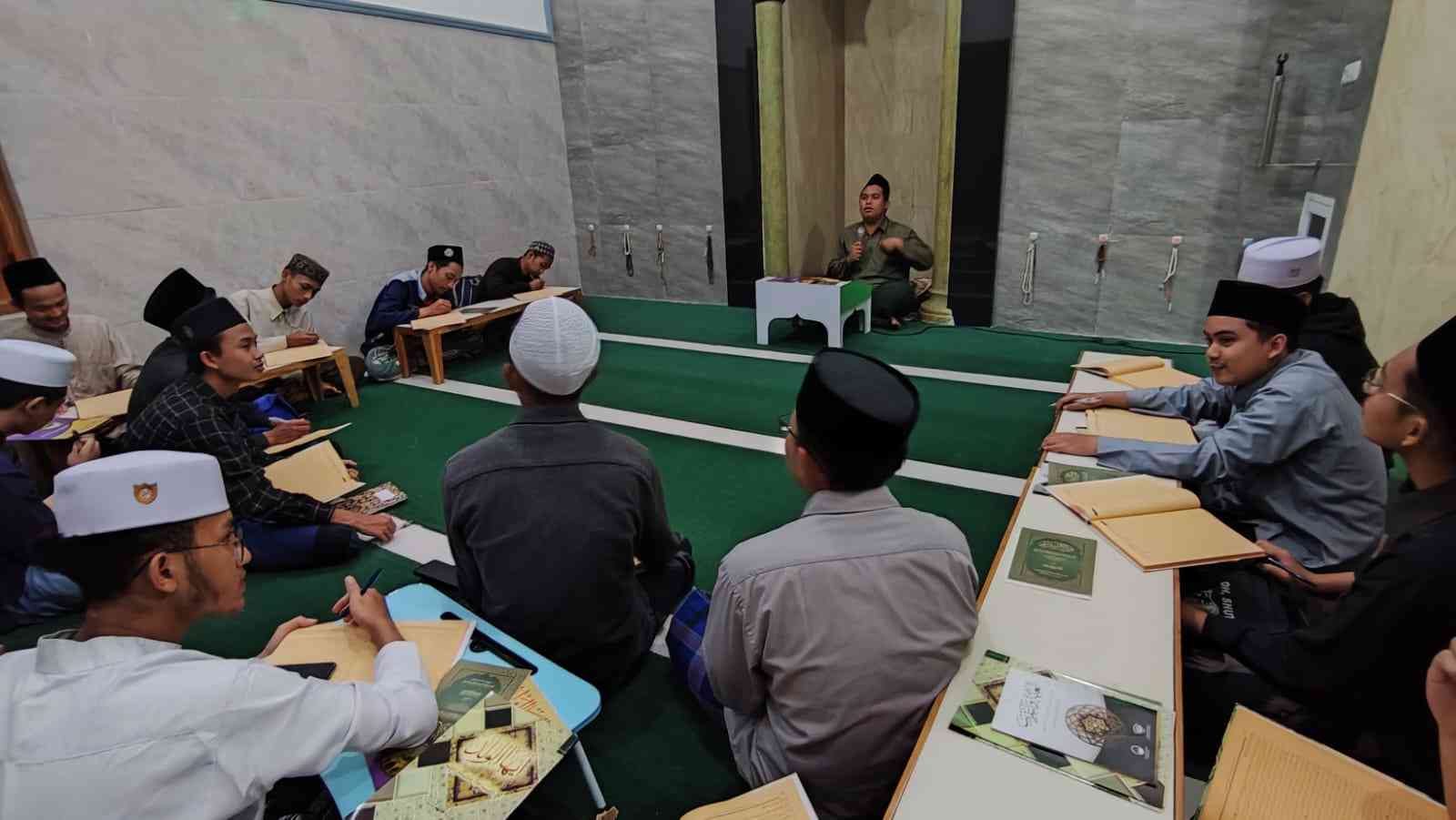 Pondok Pesantren Mahasiswa Hidayatul Mubtadi-ien As 'Adiyah (HMA ...