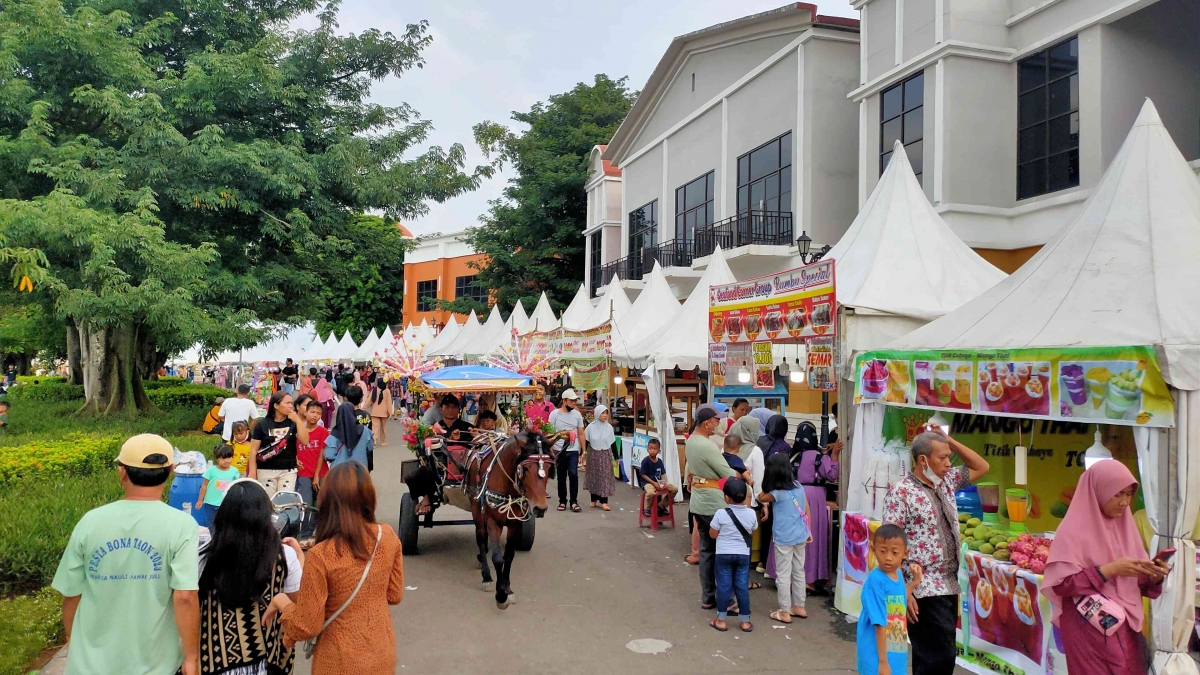 Libur Lebaran, Central Park Meikarta Mendadak Ramai Bak Karnaval