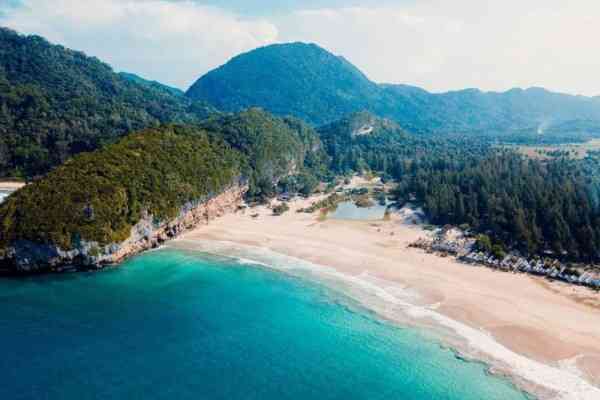 Indahnya Pantai Lampuuk di Aceh Besar - Kompasiana.com