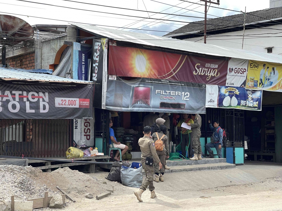 Spanduk Rokok dan Usaha Produsen Rokok Menggaet Perokok Pemula Halaman ...
