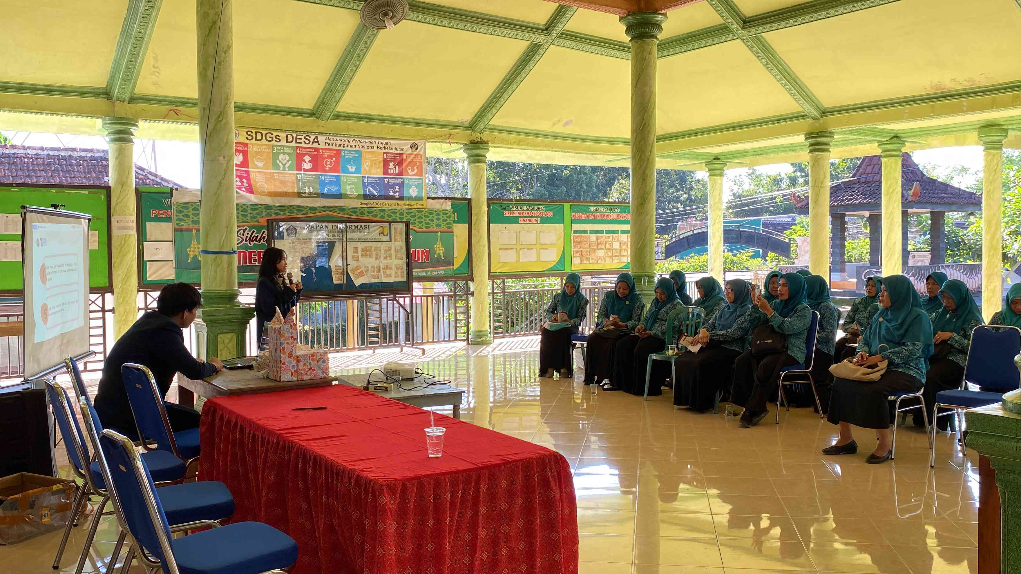 Mahasiswa UB Membuat Inovasi Bakso Sayur Bersama Ibu-ibu PKK Desa ...