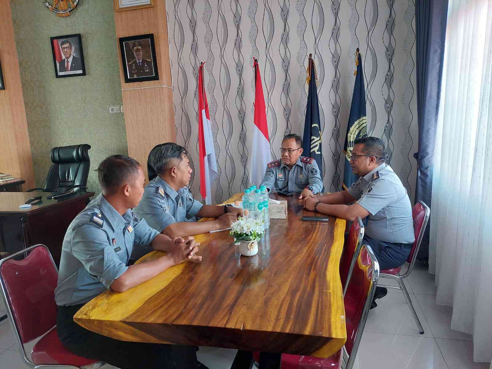 Kalapas Kelas I Palembang Berikan Arahan Kepada Bagian Kepagawaian ...