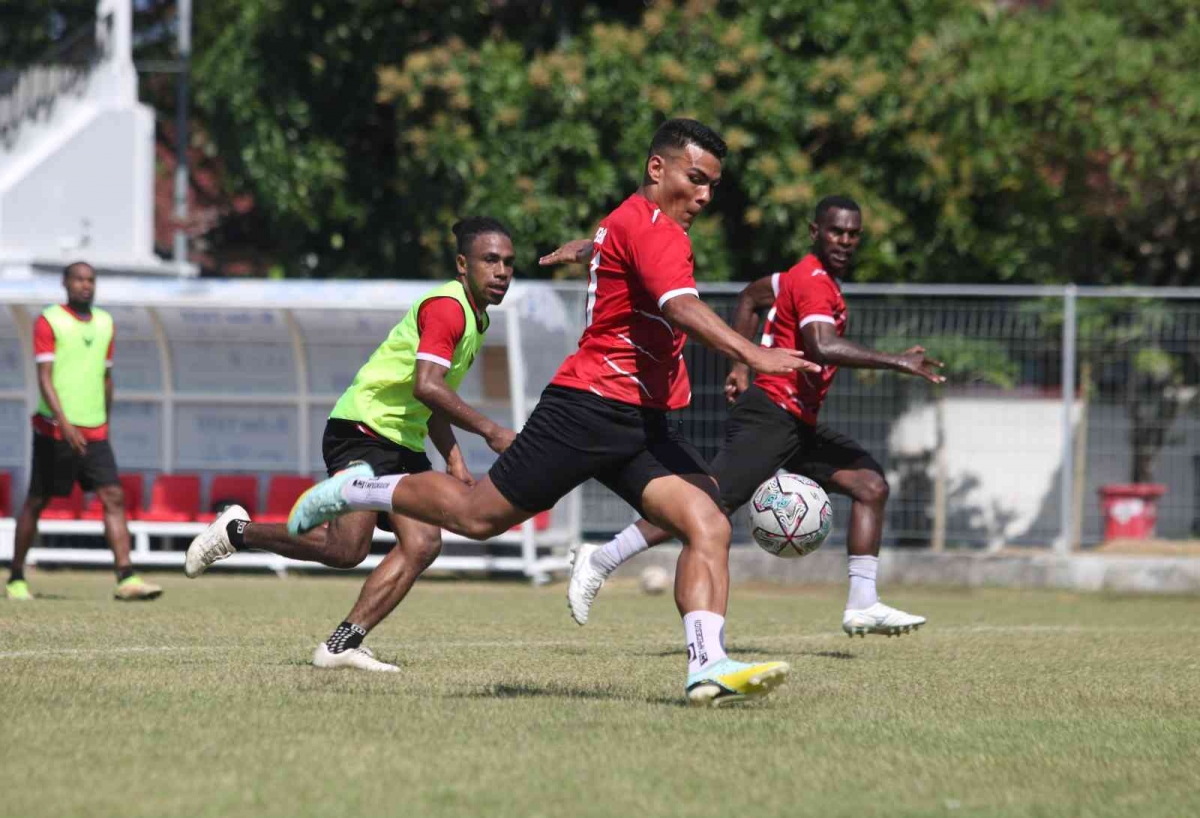 David Da Rocha Alex: Bermain di Papua karena Mendapat Informasi dari David da Rocha ...