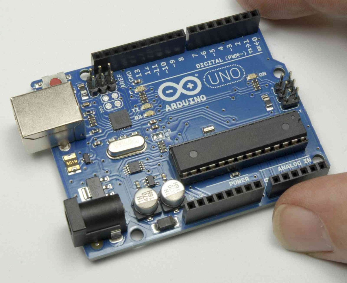 Arduino Komputer Dasar-Dasar Mikrokontroler untuk Pemula, Pengantar Arduino Halaman 1 ...