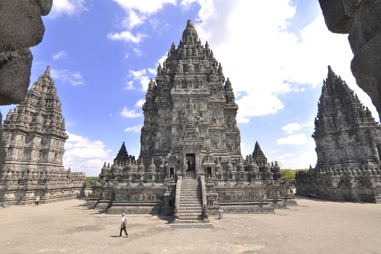 Wisata Keliling Candi Prambanan Situs Warisan Budaya Dunia Halaman 1 -  Kompasiana.com