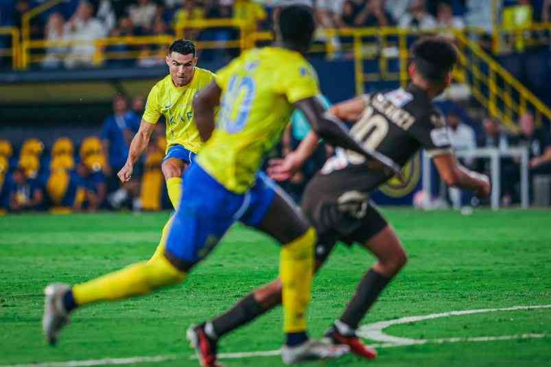 Liga 2: Gol Indah dari Tendangan Bebas