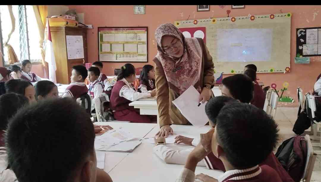 Tugas, Fungsi Dan Peran Guru Di Dalam Pendidikan - Kompasiana.com