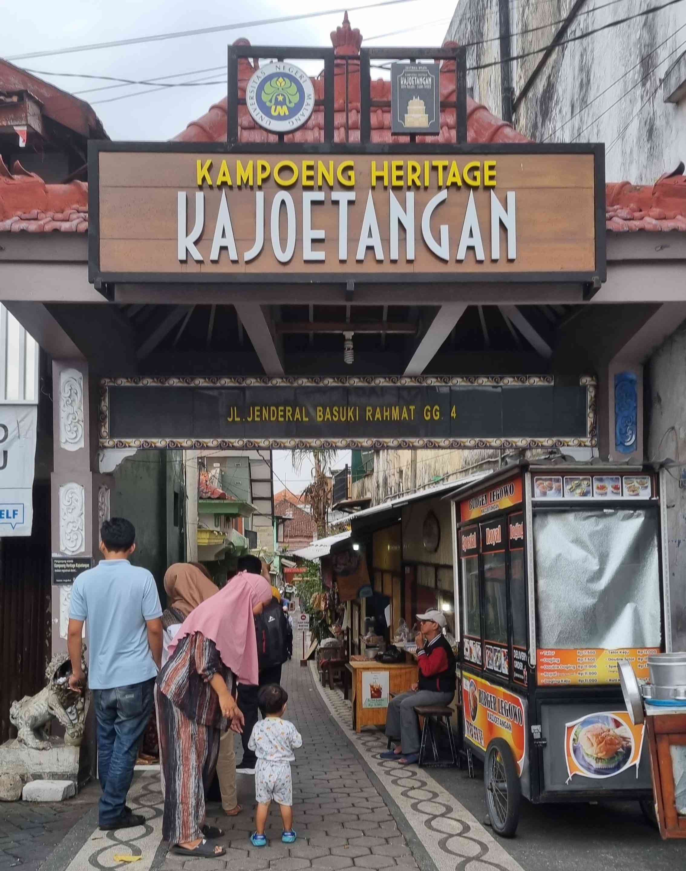 Melangkah ke Masa Lalu: Petualangan di Kampoeng Heritage Kajoetangan -  Kompasiana.com