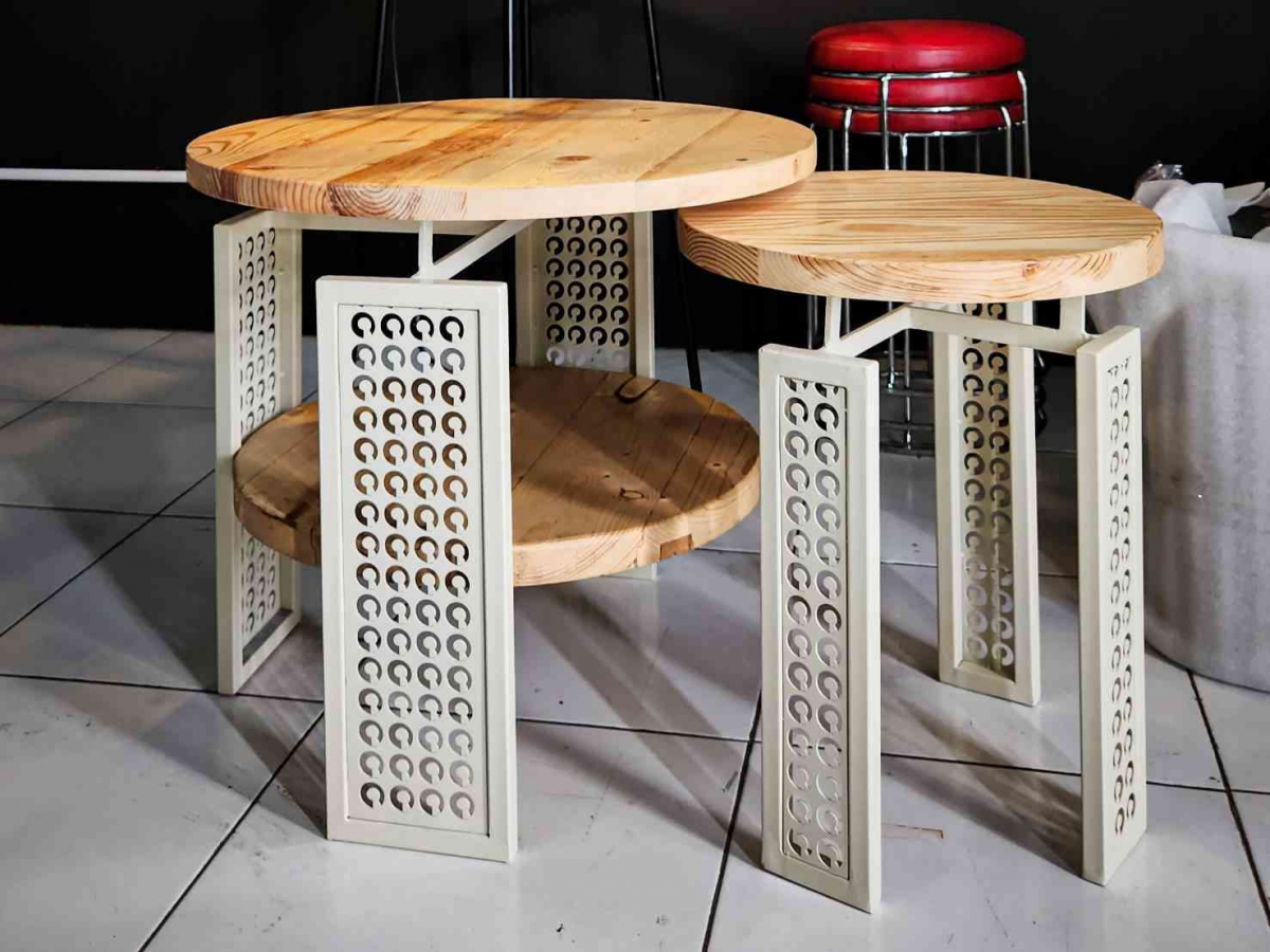 Rustic Revival Coffee Table: Kreativitas Produk Olah Limbah Besi ...