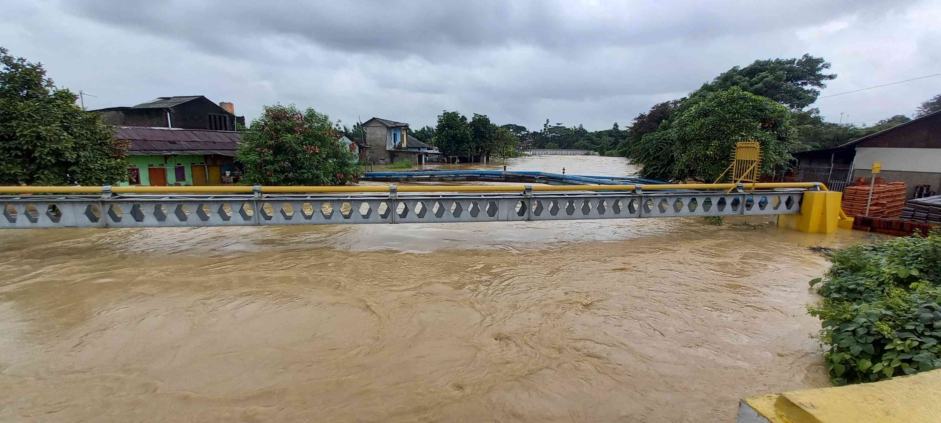 Hujan, Banjir, Dan Sampah Halaman 1 - Kompasiana.com