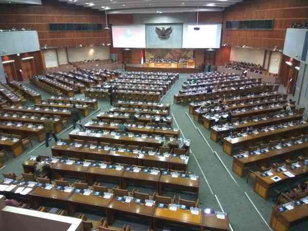 Proses Pembentukan Undang-Undang Di Indonesia: Peran Mahkamah ...