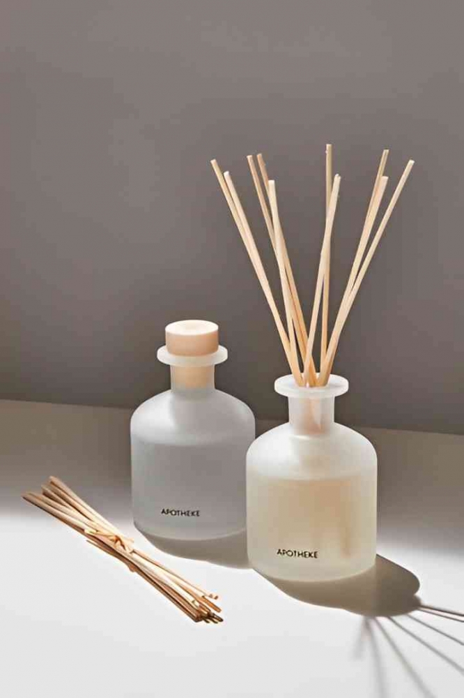 DIY Reed Diffuser: Manfaatkan Limbah Minyak Goreng untuk Aromaterapi ...