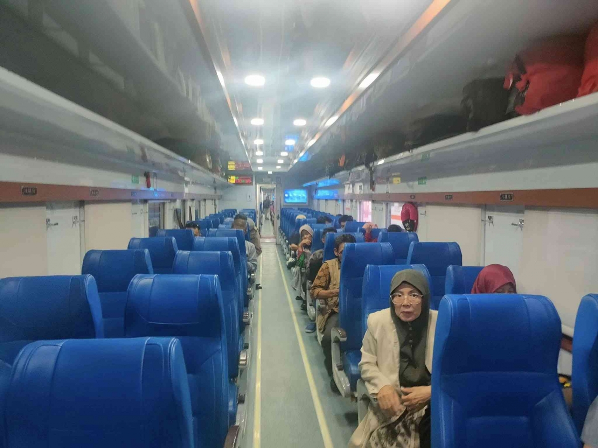 Mencoba Kereta Api New Generation Jayabaya dari Jakarta ke Malang ...