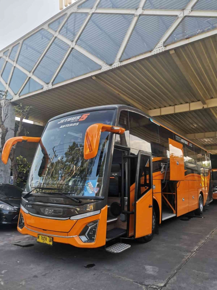 27 Trans Java Bus Menikmati Perjalanan Eksekutif dengan Bus 27 Trans dari Malang ke ...