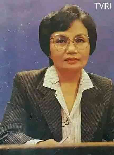 Erkaklar bir-birining ichida kamming bir kompilyatsiya onlayn