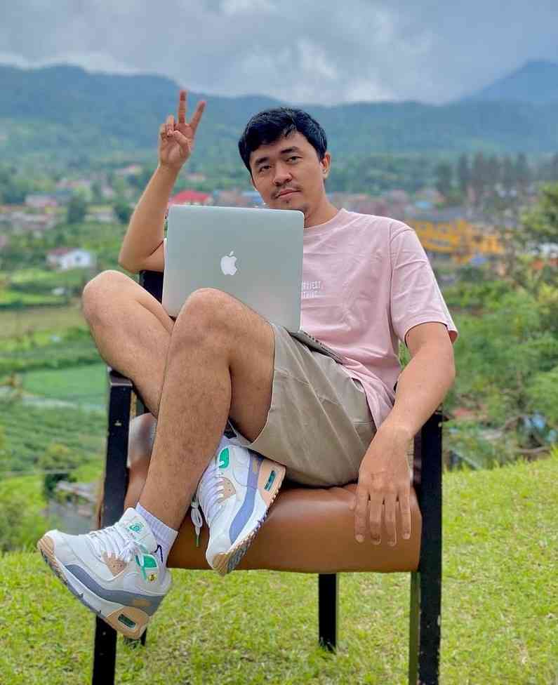 Design Rio Purba Artistry and Ambition: The Journey of Rio Purba - Kompasiana.com