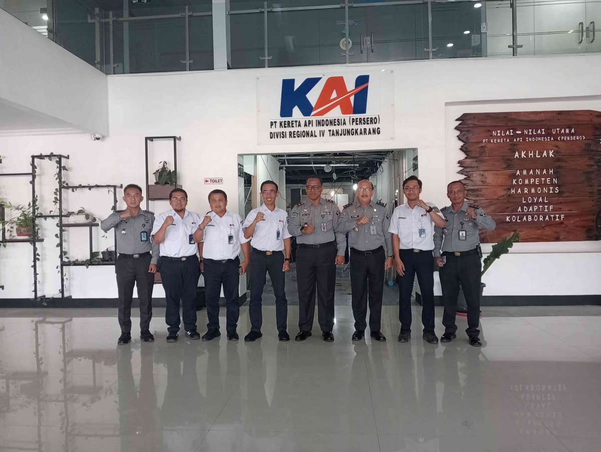 Sahri Api Pimpinan Baru, Kalapas Saiful Sahri Silaturahmi ke Kantor Divisi ...