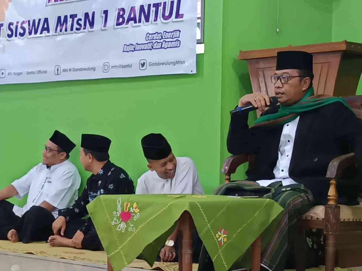 Qamoqxona porno videolar Porno poklik femdom