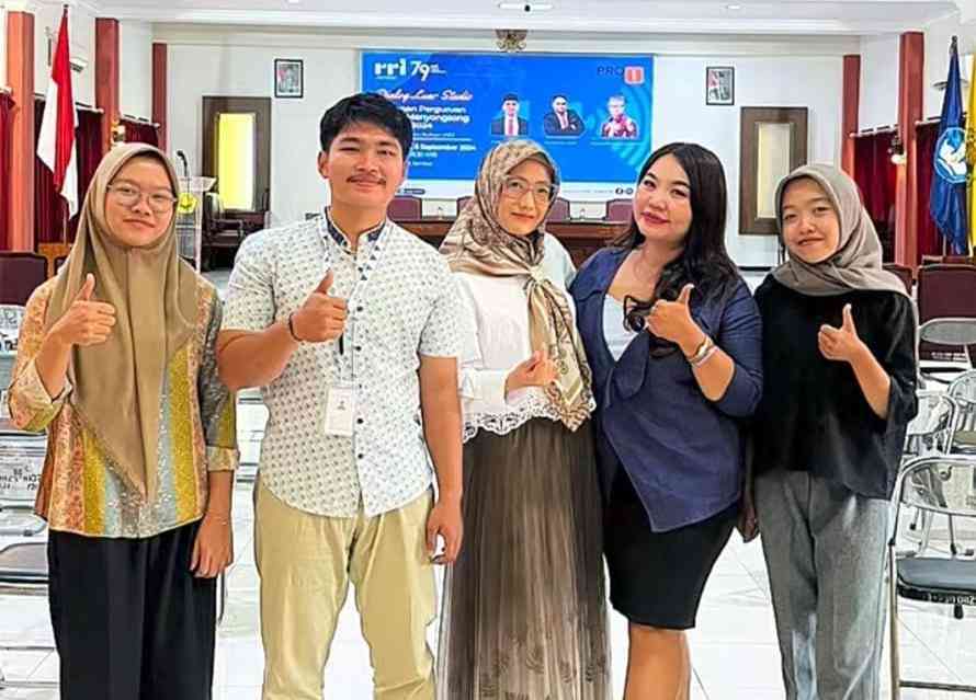 Mahasiswa Magang UNEJ Magang di LPP RRI Jember: Dukung Dialog ...