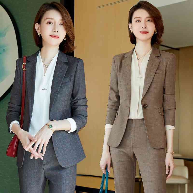 Pakaian Rapi Dan Formal Baju Kerja Formal Wanita, Desain Elegan dan Profesional untuk ...
