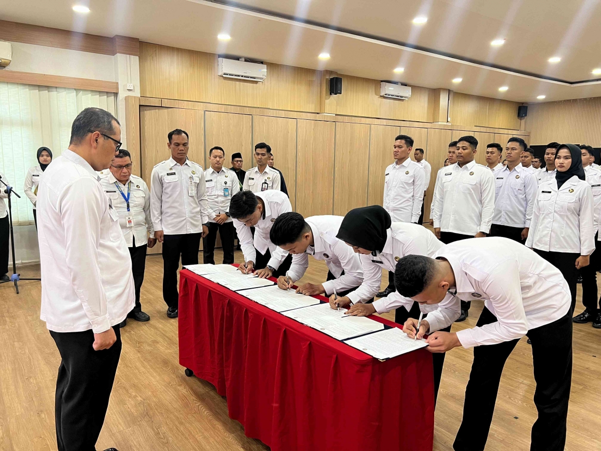 100% Sah, 3 Orang CPNS Rutan Batam Resmi Dilantik Menjadi PNS oleh ...