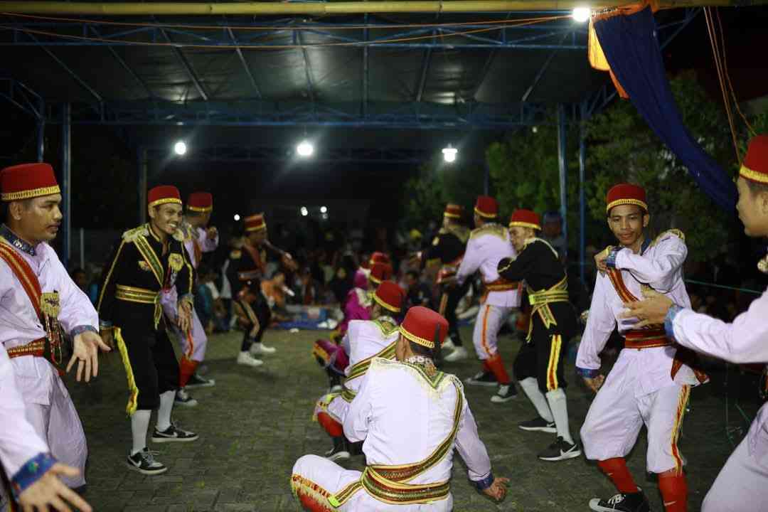 Tari Rudat Pendekatan Semantik Dalam Pengkajian Islam: Studi Tari Rudat Setia Budi ...