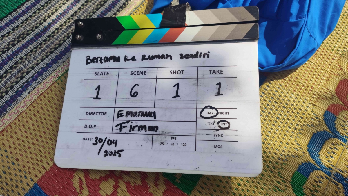 Contoh Script Continuity Mengamati Script Continuity dalam Produksi Film Bertamu Ke Rumah ...