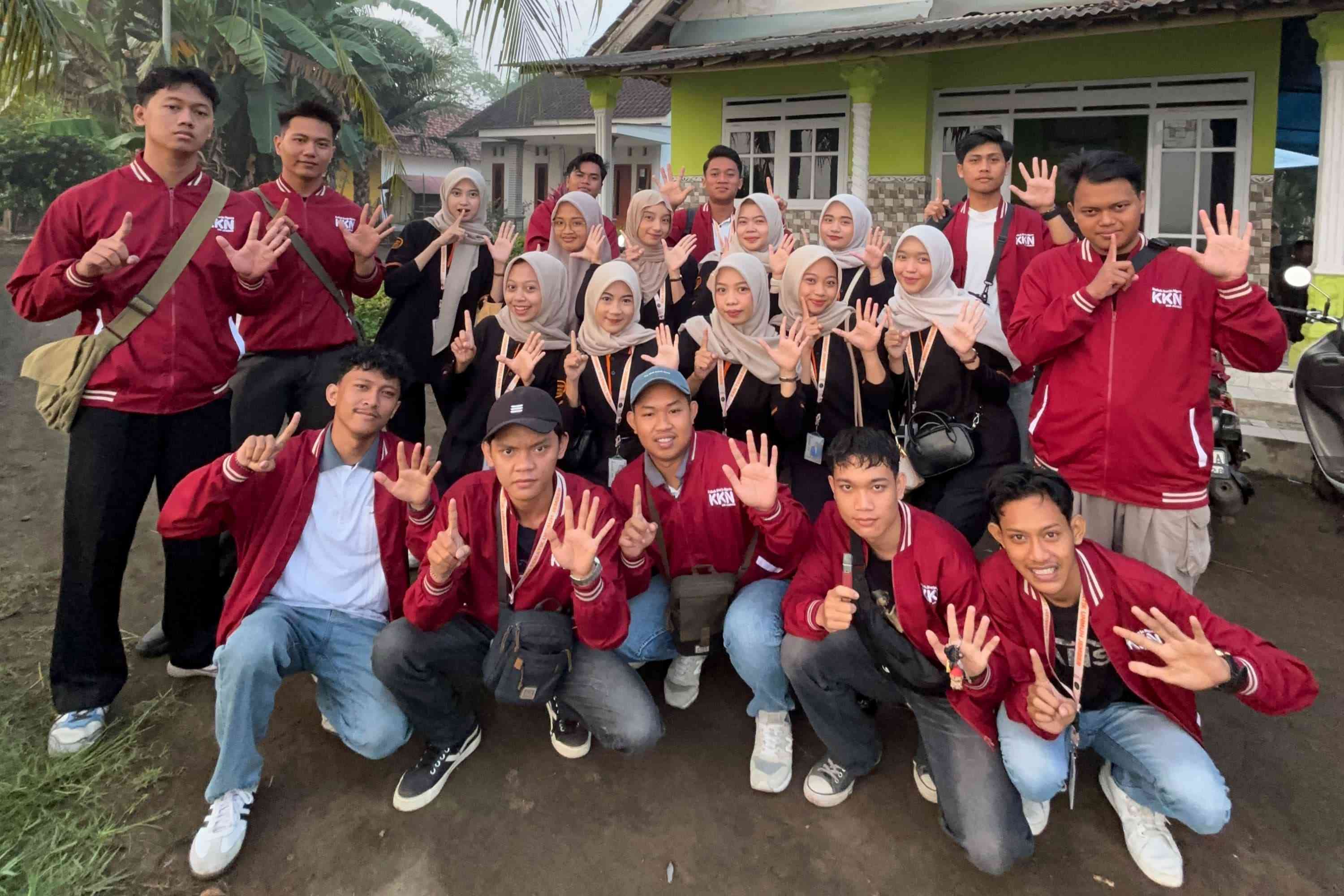 Mahasiswa KKN