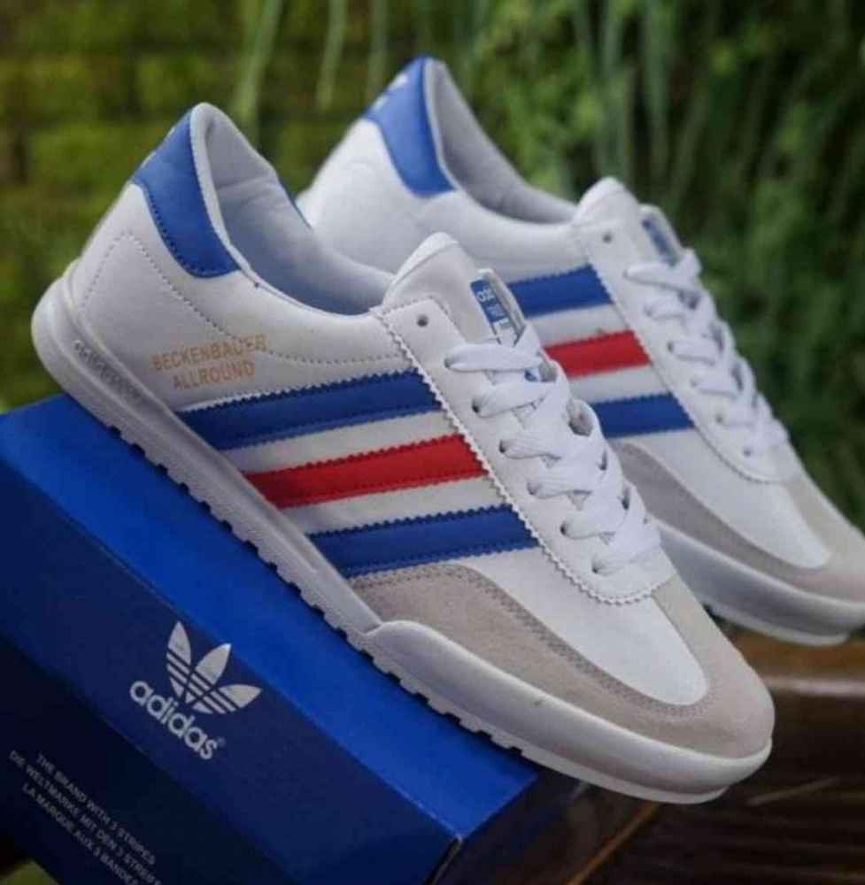 Adidas: Merk Sepatu Keren Yang Bikin lu Gabisa Move On!! Halaman 1 ...