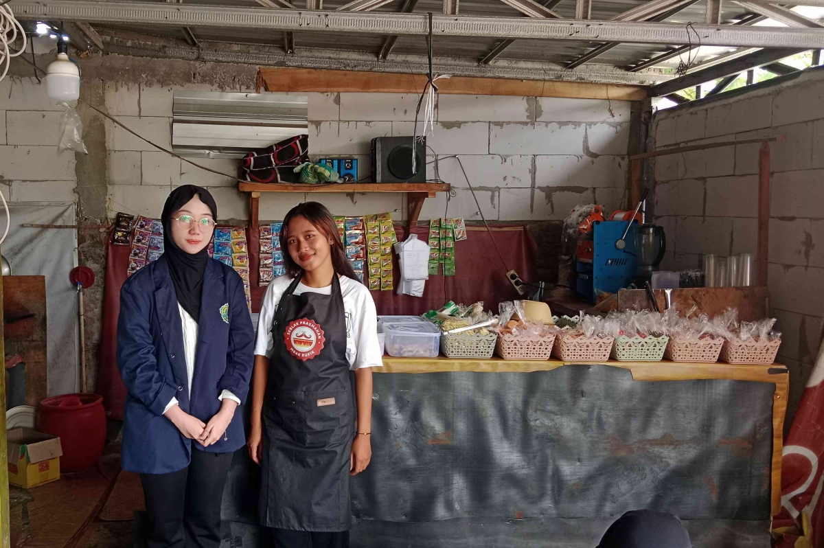 Jamman Rufik Warung Seblak Mbak Rufik dan Kontribusinya terhadap Pemberdayaan UMKM ...