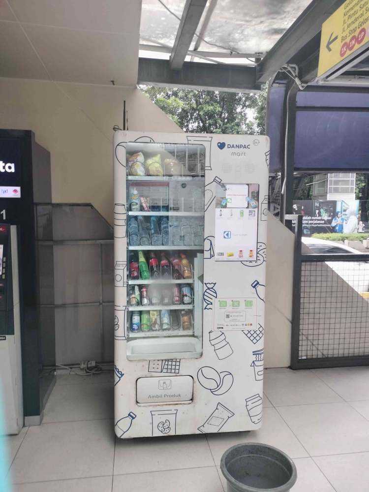 Danpac DanPac Mart, Vending Machine Serbaguna dan Kekinian Halaman 1 ...