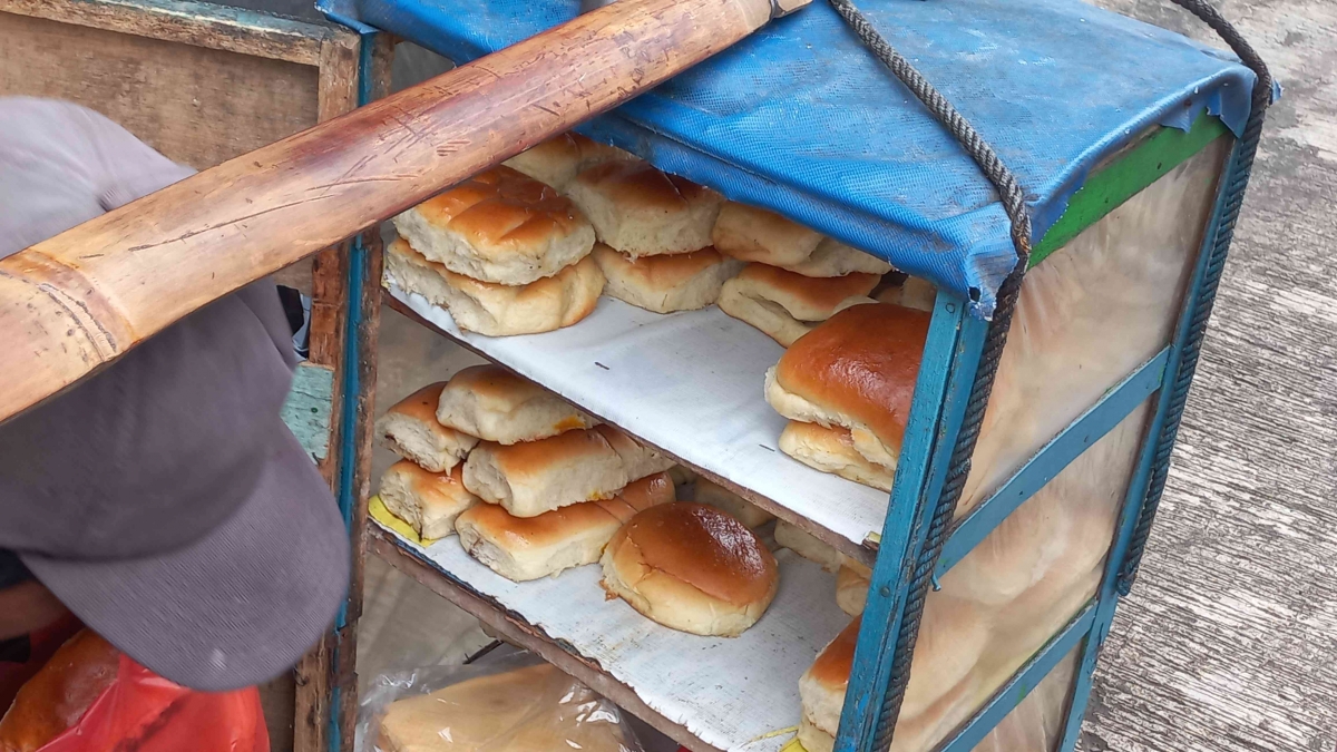 Zaman Roti Takjil Nostalgia: Menemukan Kembali Roti Pikulan Masa Kecil Halaman 1 ...