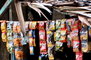 Waspada Kadaluarsa Dan Peringatan Di Balik Kemasan Jajanan Anak Kompasiana Com