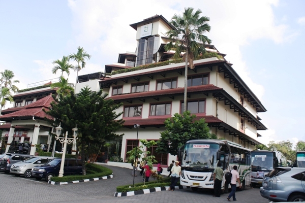 Asyiknya Bermalam Di Hotel Grand Quality Yogyakarta Halaman All