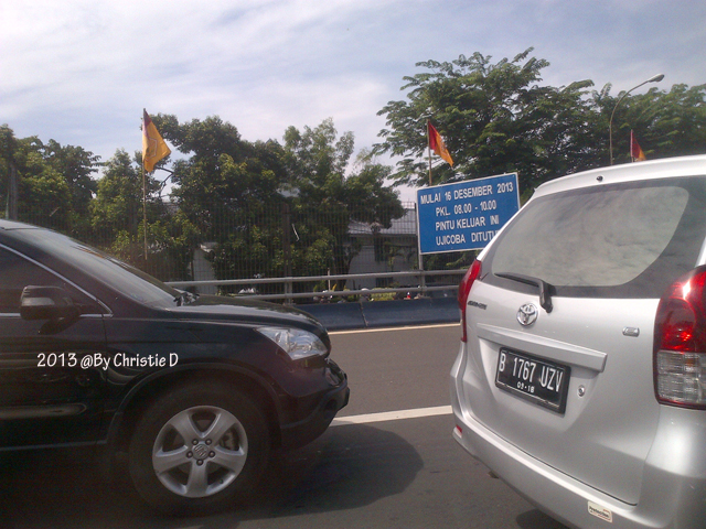 Dilema Uji Coba Buka Tutup  Pintu  Tol  Jakarta  Dan  Dilema Uji Coba Buka Tutup  Pintu  Tol  Jakarta  Dan