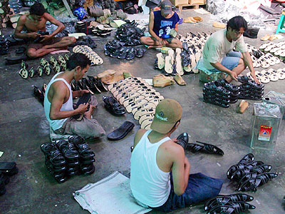 Cerita dari Bogor 2 Produk Sepatu dan Sandal Peningkat Cerita dari Bogor 2 Produk Sepatu dan Sandal Peningkat