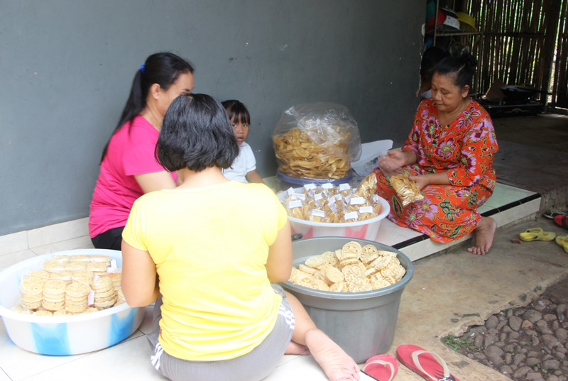 Semangat Ibu Supiyah Bagai Lentera Usaha Industri Rumahan Warga Kompasiana Com