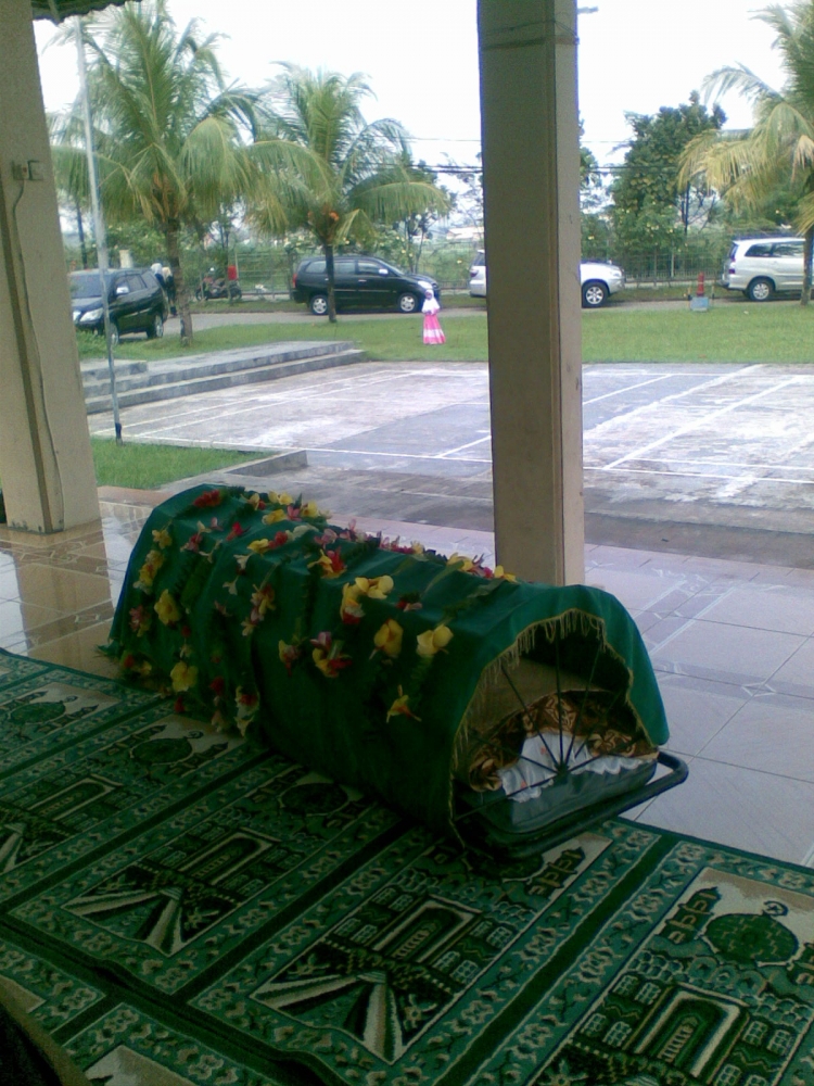 Demi Masa Puisi Kupersembahkan Kepada Bpk Mertua Yang Telah