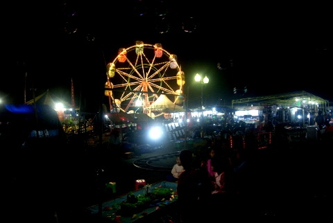 Cerita Di Balik Meriahnya Pasar Malam Halaman 1 Kompasiana Com