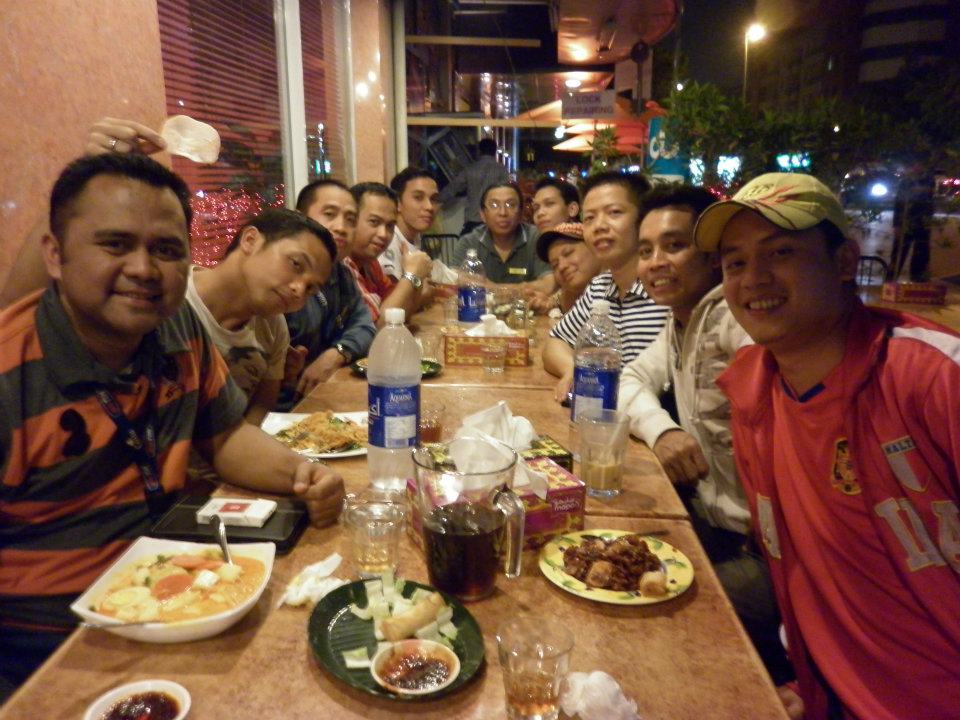 Berapa Gaji Waiter Kapal Pesiar? - Kompasiana.com