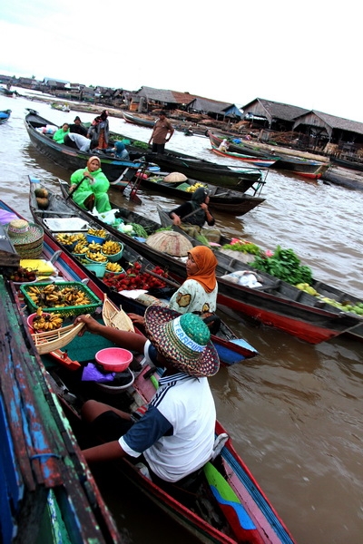 Pasar eropa buka jam berapa