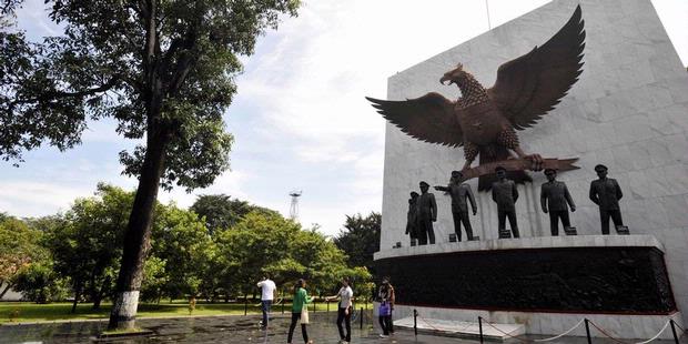 Pengalaman Menyakitkan Akibat Peristiwa G-30-S PKI 1965  Pengalaman Menyakitkan Akibat Peristiwa G-30-S PKI 1965