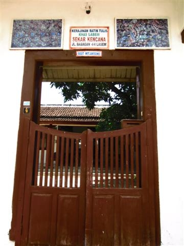 Sigit Wicaksono Sesepuh Tionghoa dan Batik Lasem Sigit Wicaksono Sesepuh Tionghoa dan Batik Lasem