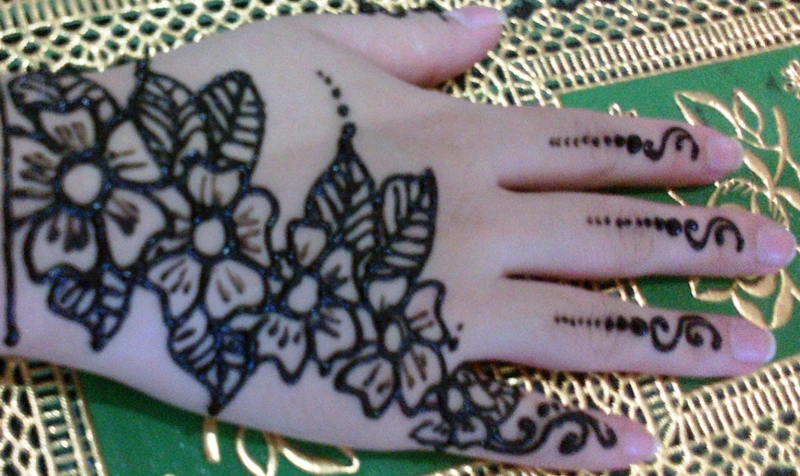 95 Cara Melukis Pacar Henna Di Tangan Terlengkap Tuttohenna 95 Cara Melukis Pacar Henna Di Tangan Terlengkap Tuttohenna