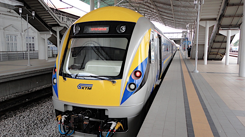 KTM ETS Kereta Api Elektrik Termoden di Malaysia KTM ETS Kereta Api Elektrik Termoden di Malaysia