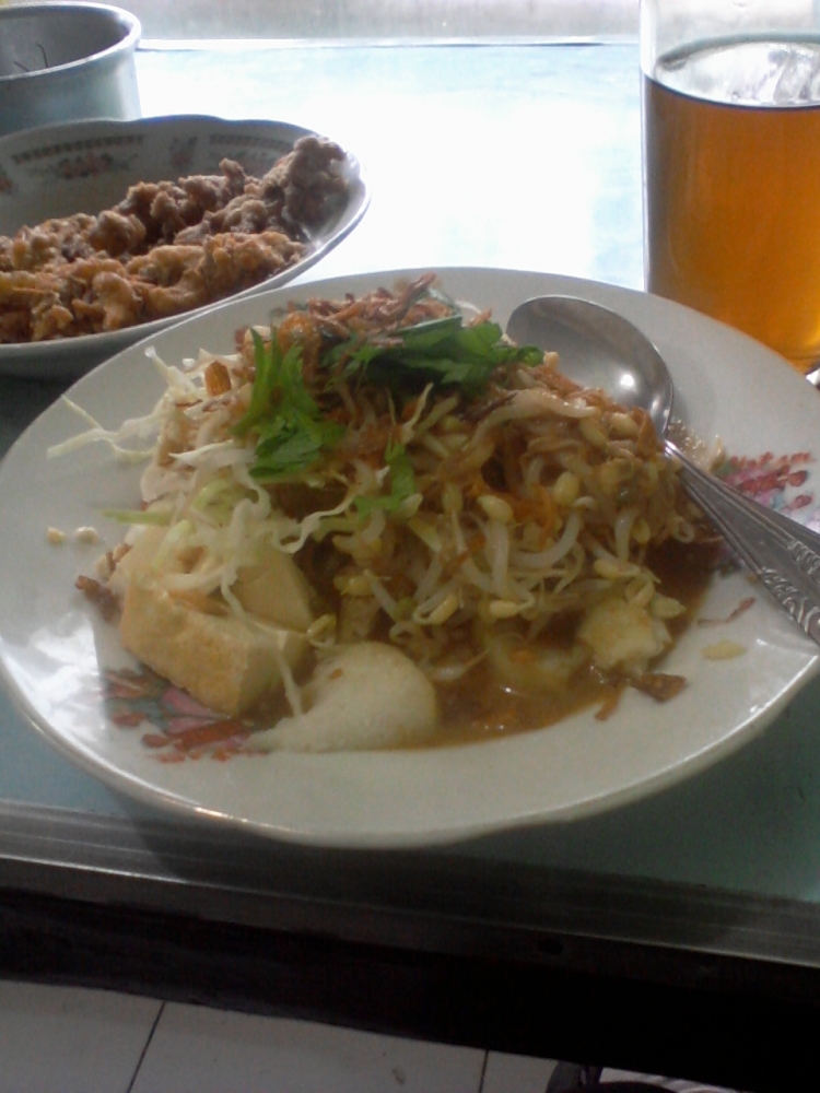 Kupat Tahu Magelang oleh Nani Nani Kompasiana com Kupat Tahu Magelang oleh Nani Nani Kompasiana com