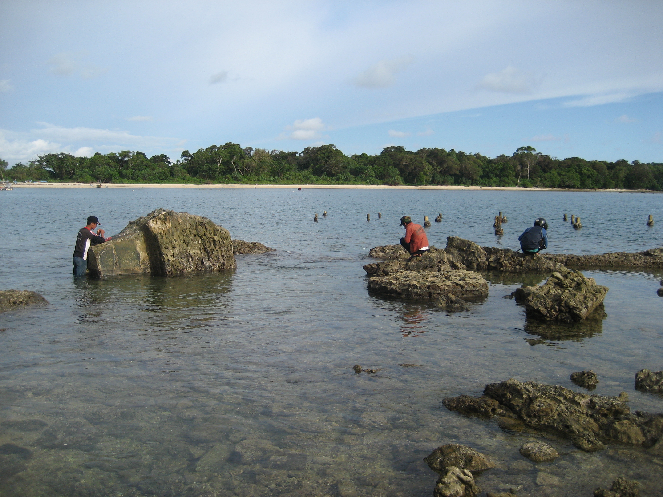 Mancing Di Ujung Genteng Halaman 1 Kompasianacom