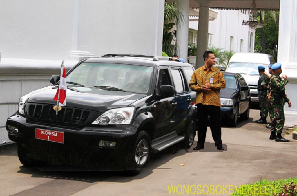 Gambar Esemka Rajawali Mobil Dinas Presiden RI Gambar Esemka Rajawali Mobil Dinas Presiden RI