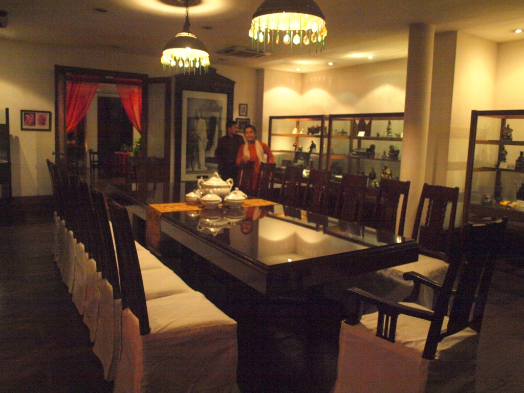 Tempat Romantis Untuk Nulis Restaurant Melati Hotel Tugu Malang